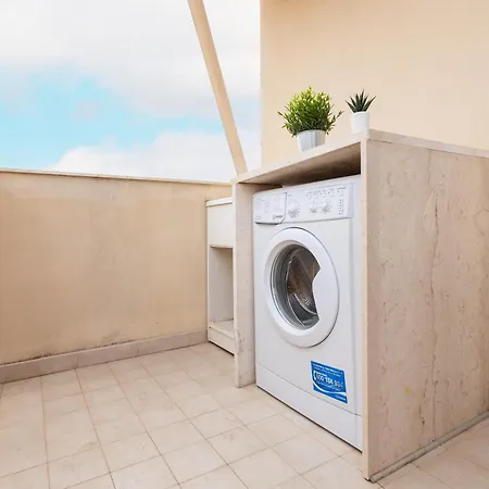 Attico Eleonora- Terrazza & Parcheggio In Centro أوريستانو