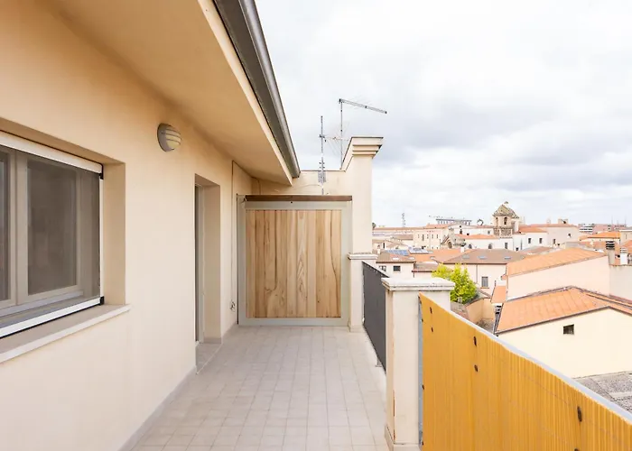 Apartment Attico Eleonora- Terrazza & Parcheggio In Centro